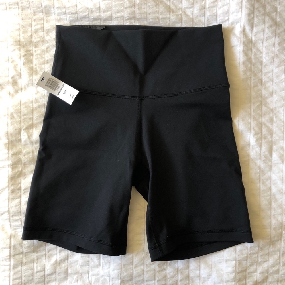 Aritzia TNA biker short